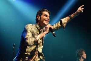 Perry Farrell Net Worth