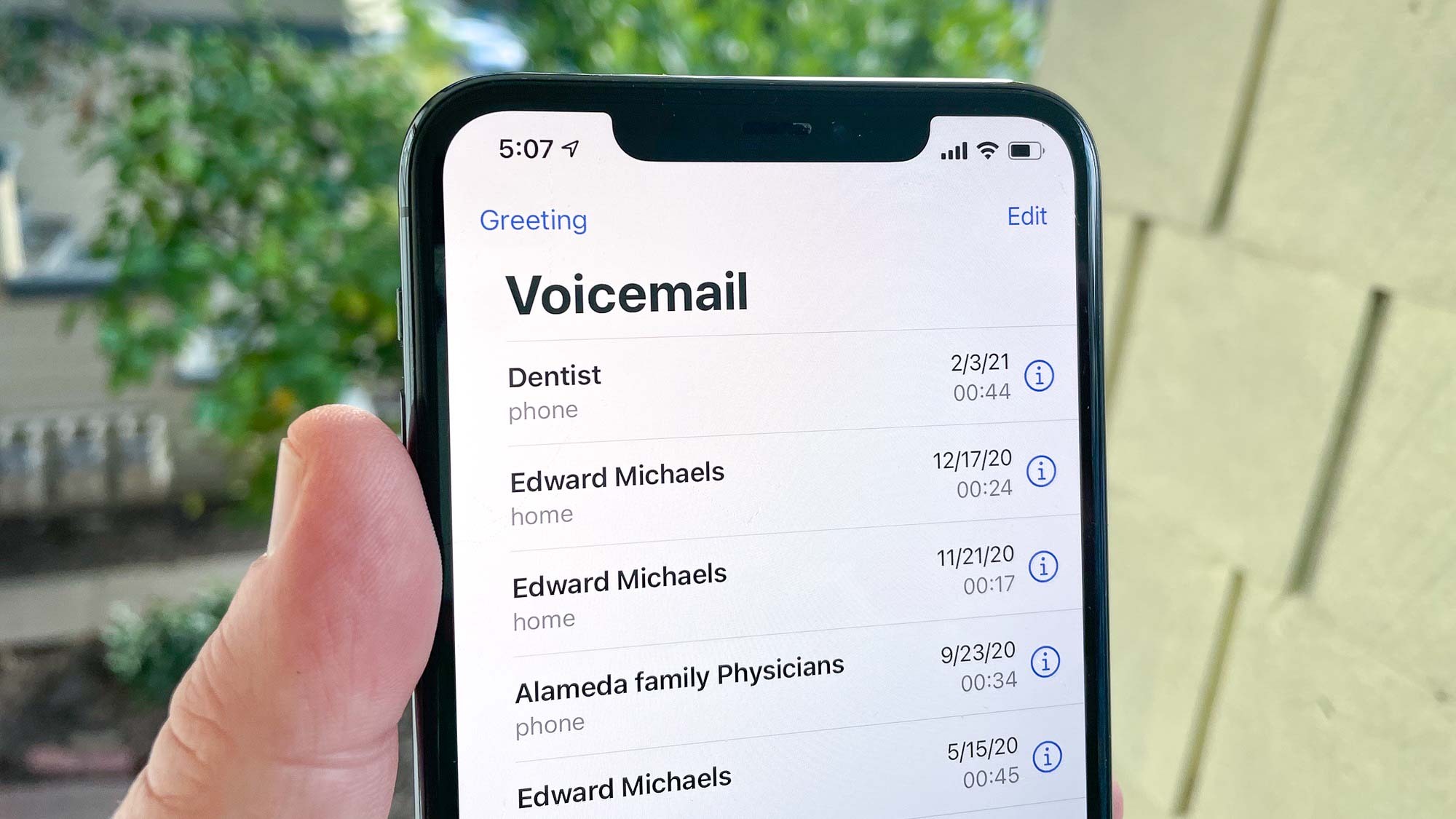 How To Set up Voicemail in iPhone
