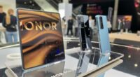 As Rumours About Apple Swirl, Chinese Competitors Launch Foldable Smartphones to Compete with Samsung.