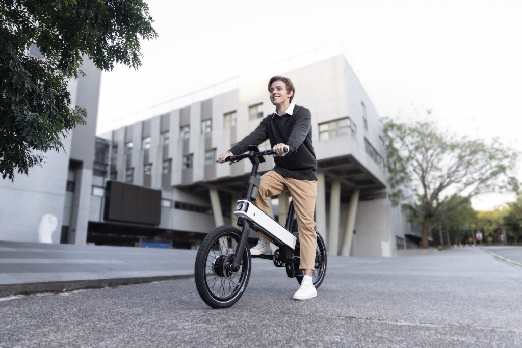 The 35-Pound "Ebii" is Acer's Attempt to Get Into the E-Bike Market.