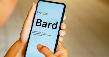 Google Shows Off New AI Writing Features for Bard