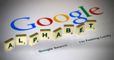 Reports that Samsung Might Switch from Google Search to Bing Hurt Alphabet's Stock Price.